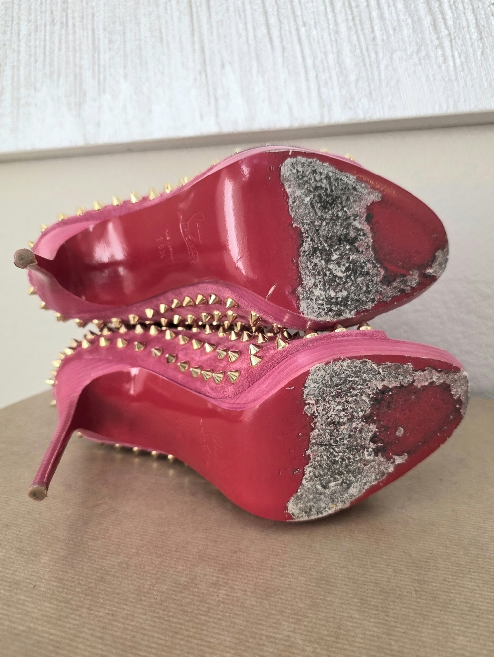 CHRISTIAN LOUBOUTIN Guerilla Pink Suede Gold Spiked Ankle Boots EU 38.5 7.5-8.5 - Picture 12 of 14